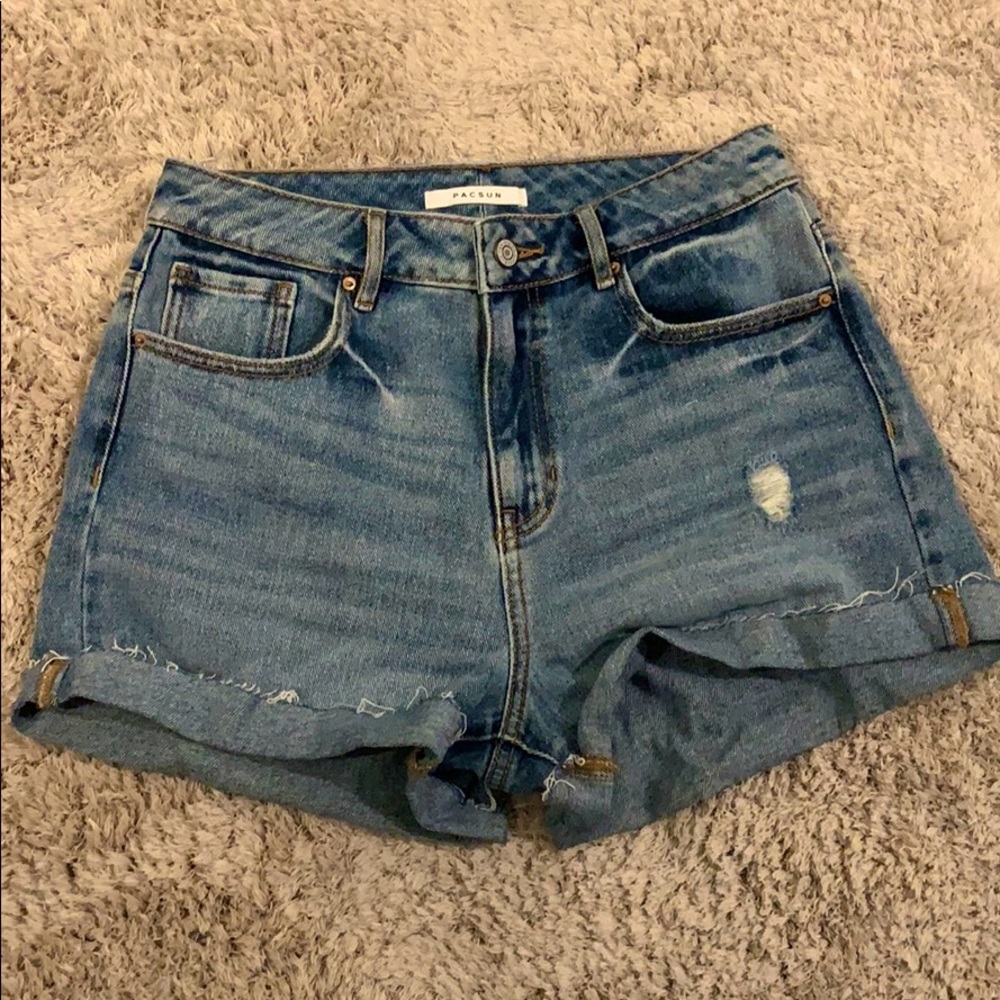 High wasted jean shorts